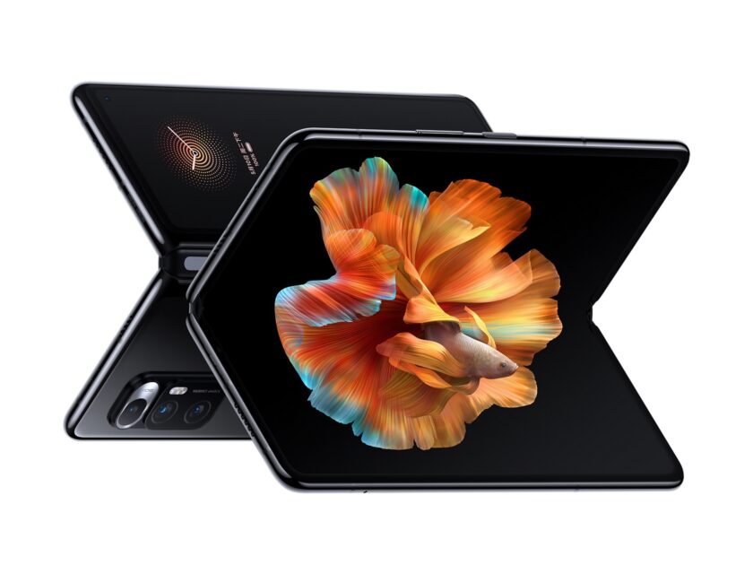 Xiaomi entra en el sector de los teléfonos plegables con el Mi MIX FOLD, con pantalla de 8'' y lente líquida